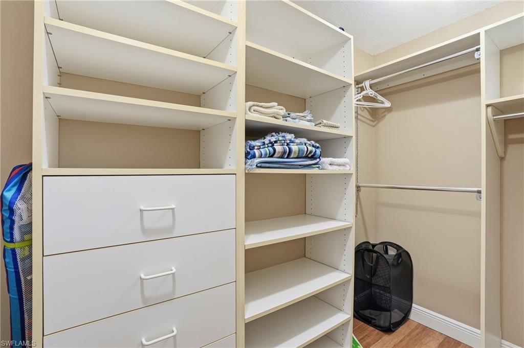 BEACH AND TENNIS CLUB - Residential