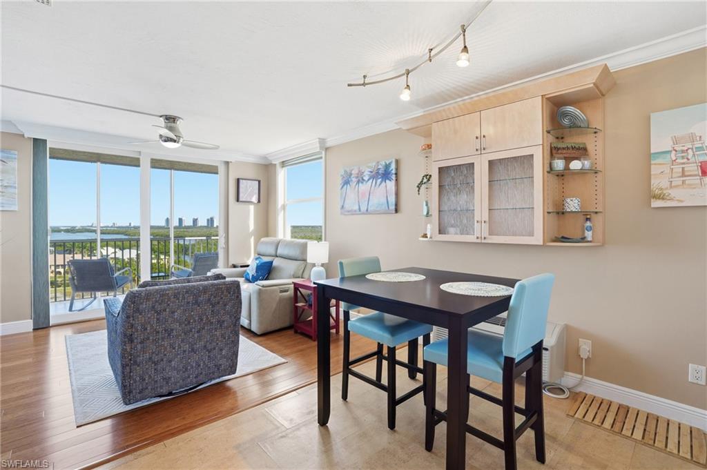 BEACH AND TENNIS CLUB - Residential