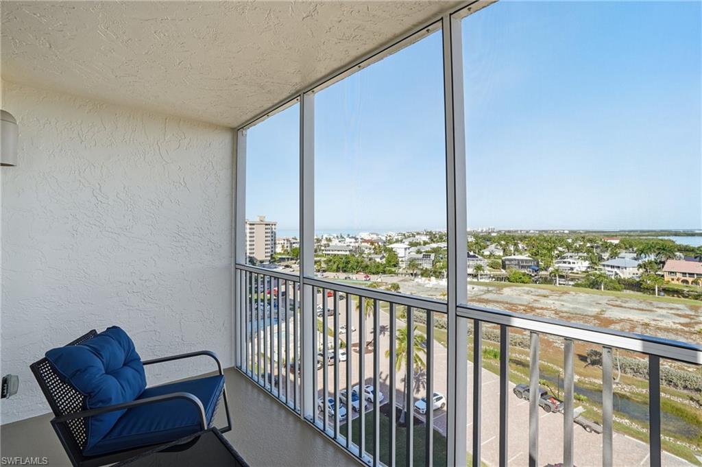 BEACH AND TENNIS CLUB - Residential