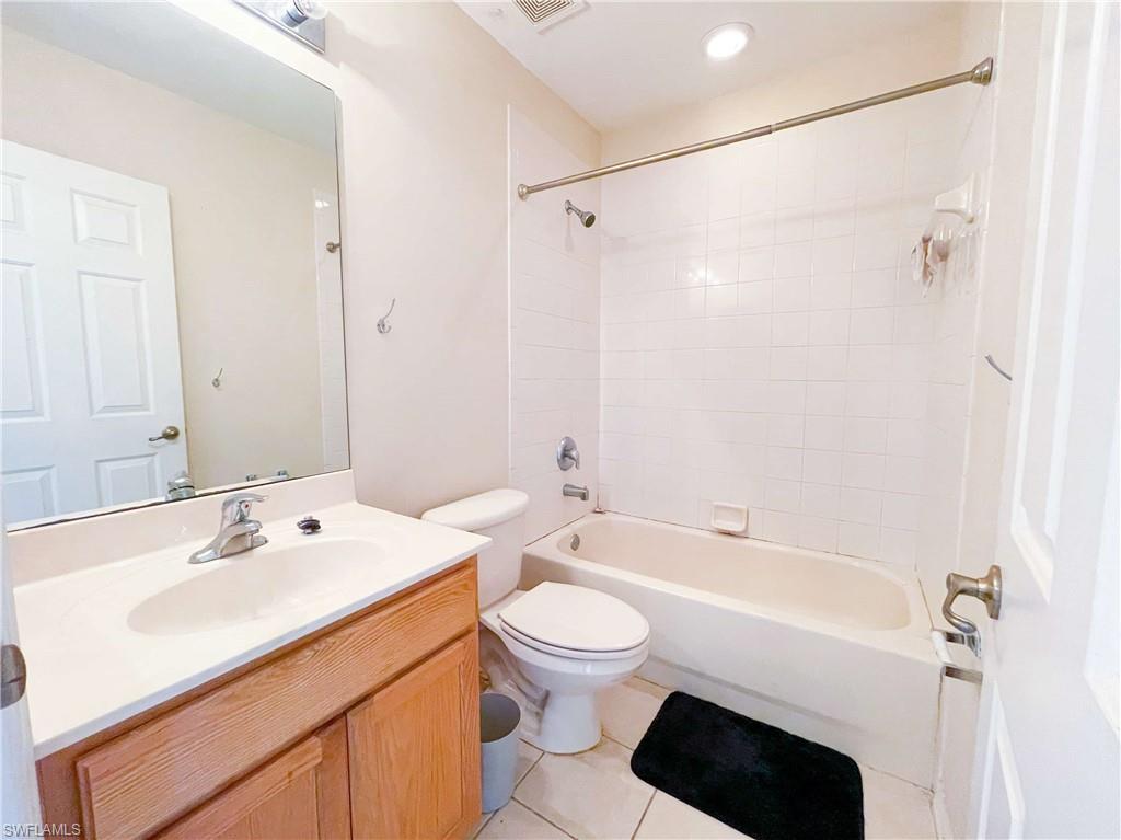 COLONNADE AT FORUM - Residential