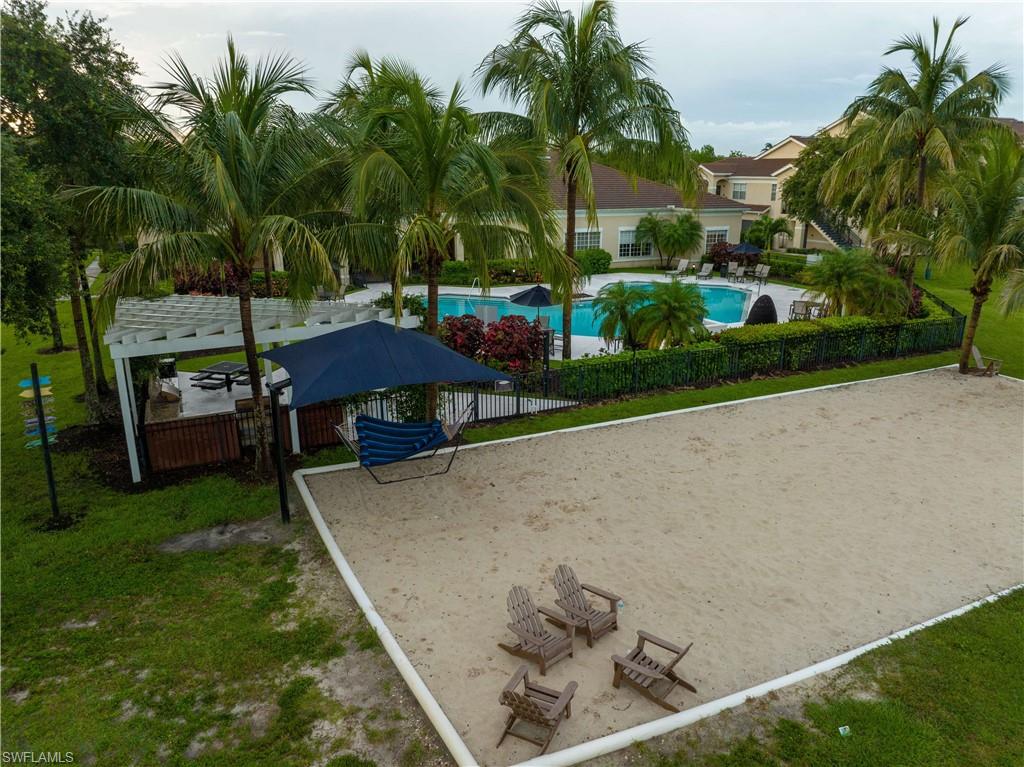 COLONNADE AT FORUM - Residential