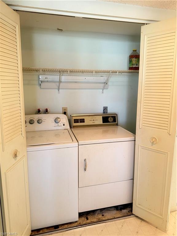 SEVEN LAKES - Residential