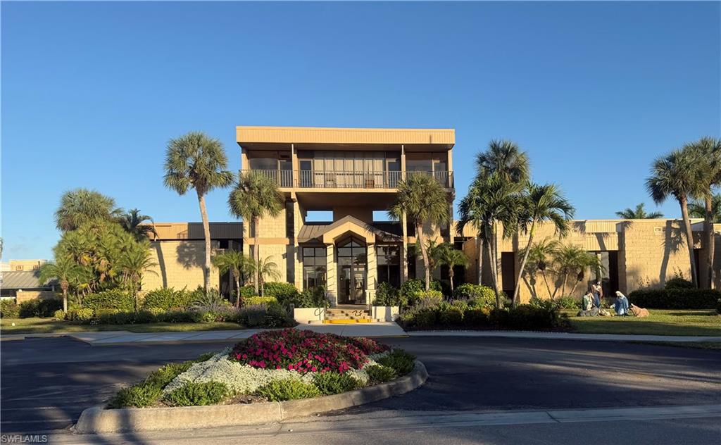 SEVEN LAKES - Residential