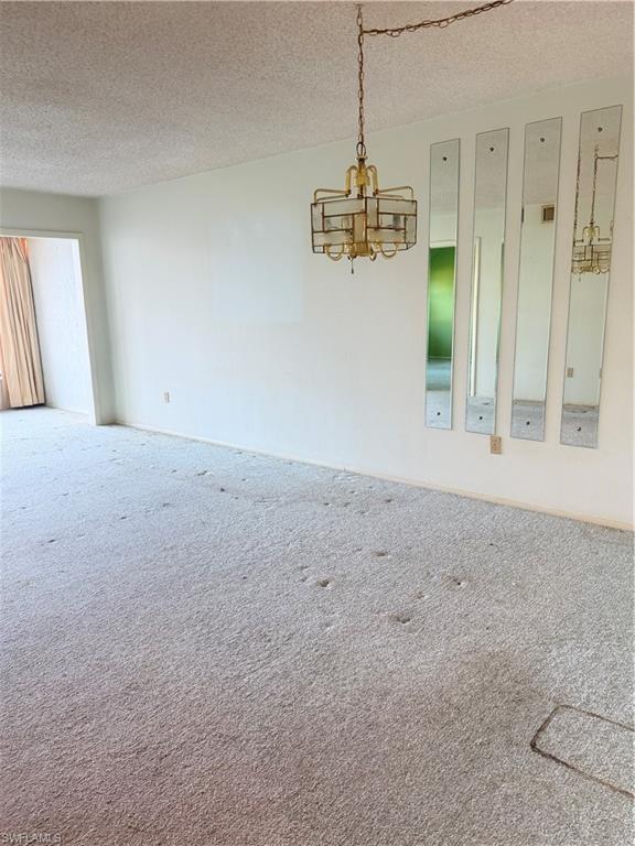 SEVEN LAKES - Residential