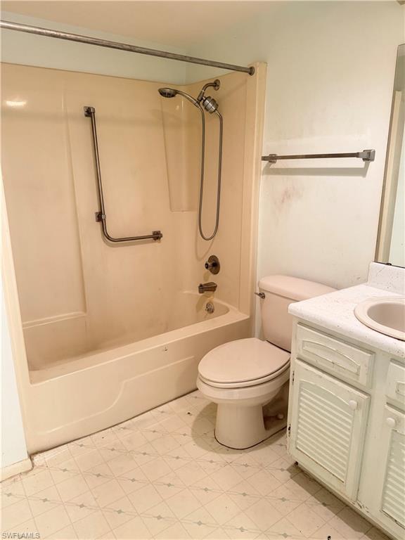 SEVEN LAKES - Residential