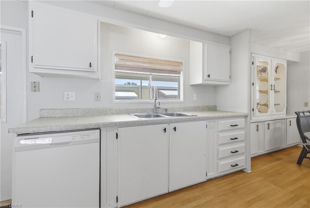 FOREST PARK MOBILE HOME - Residential