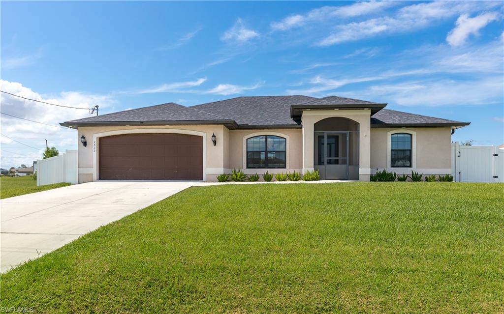 CAPE CORAL - Residential
