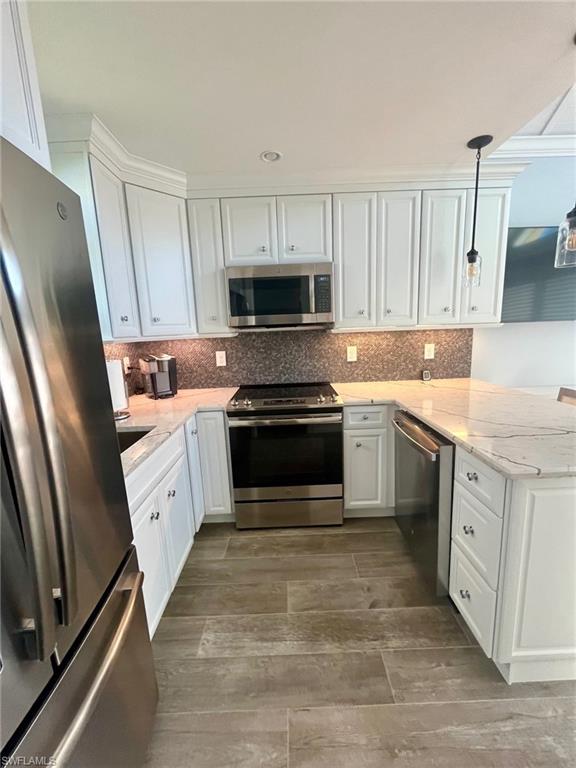 PELICAN LAKE RV RESORT - Land