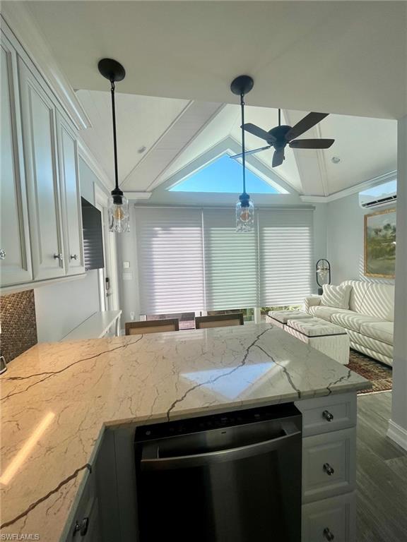 PELICAN LAKE RV RESORT - Land