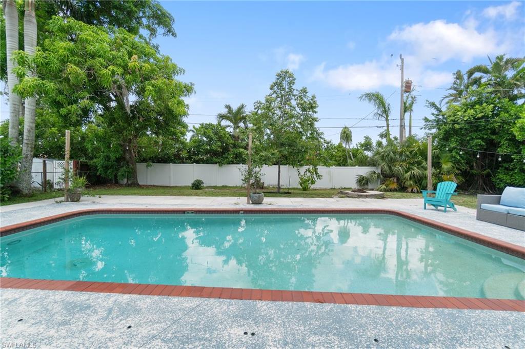 SUNSET COVE - Residential