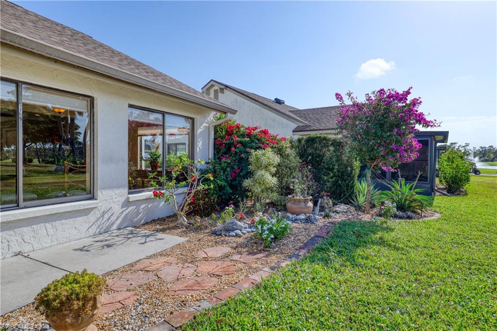 SEVEN LAKES - Residential