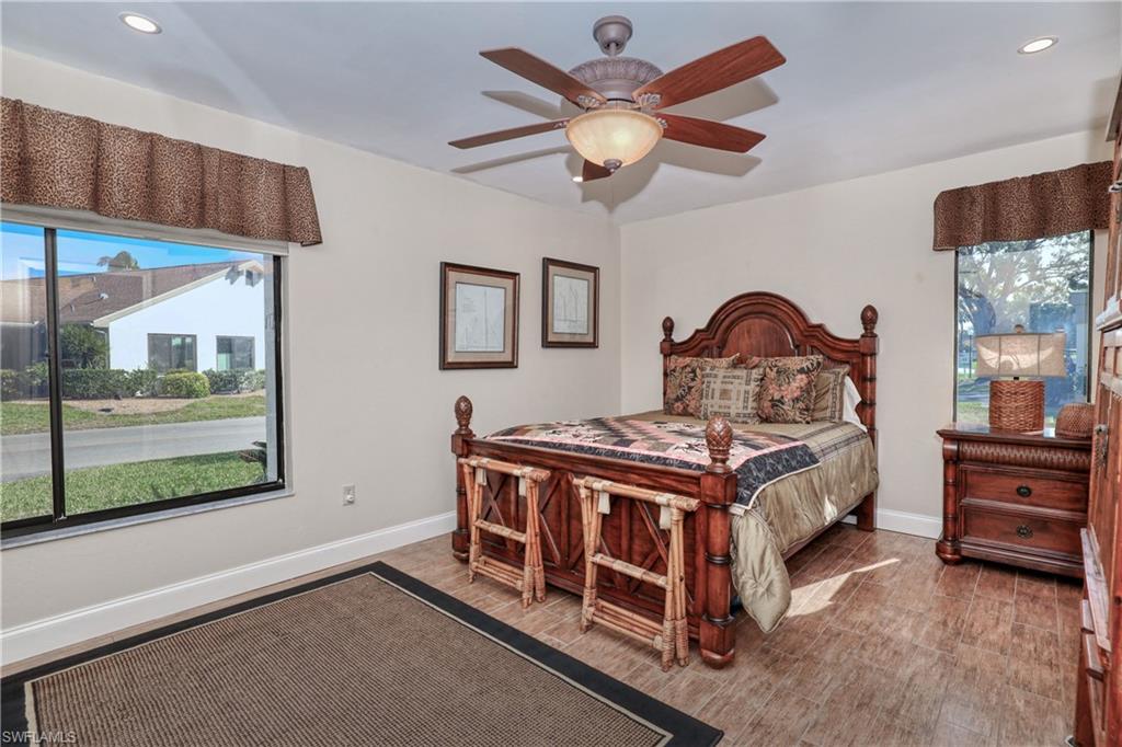 SEVEN LAKES - Residential