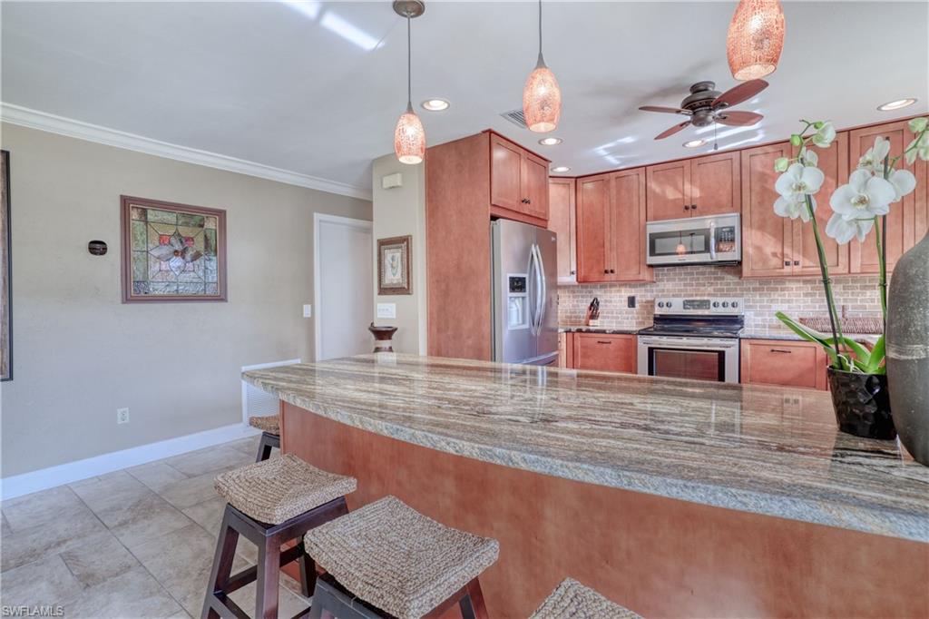 SEVEN LAKES - Residential