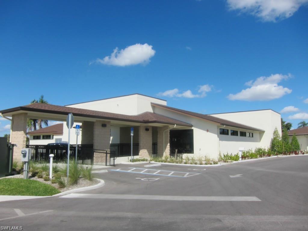 SEVEN LAKES - Residential