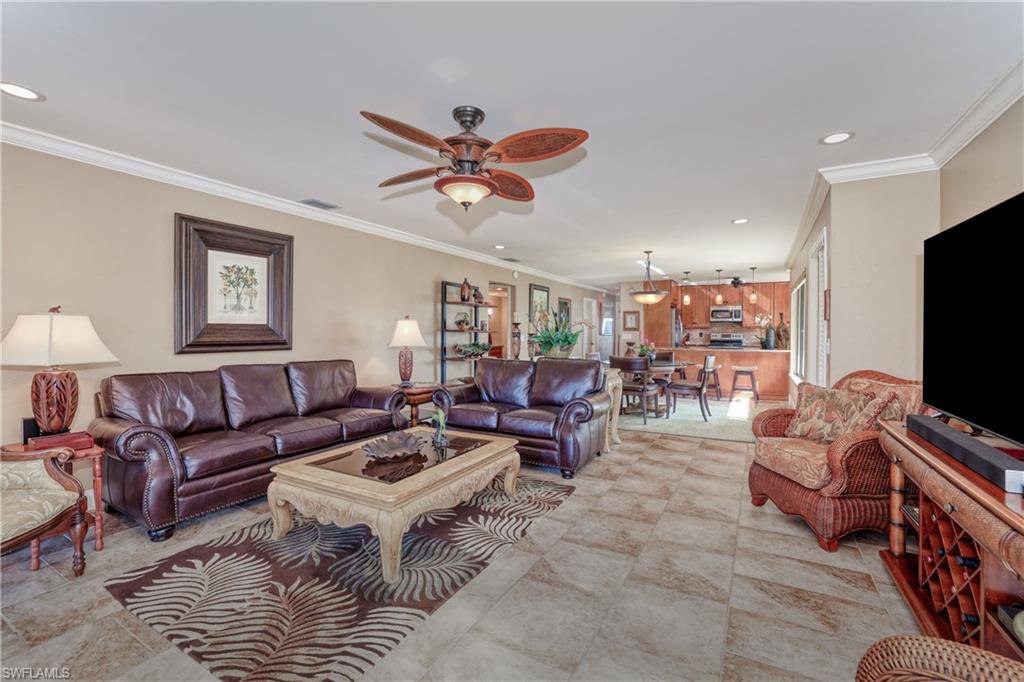 SEVEN LAKES - Residential