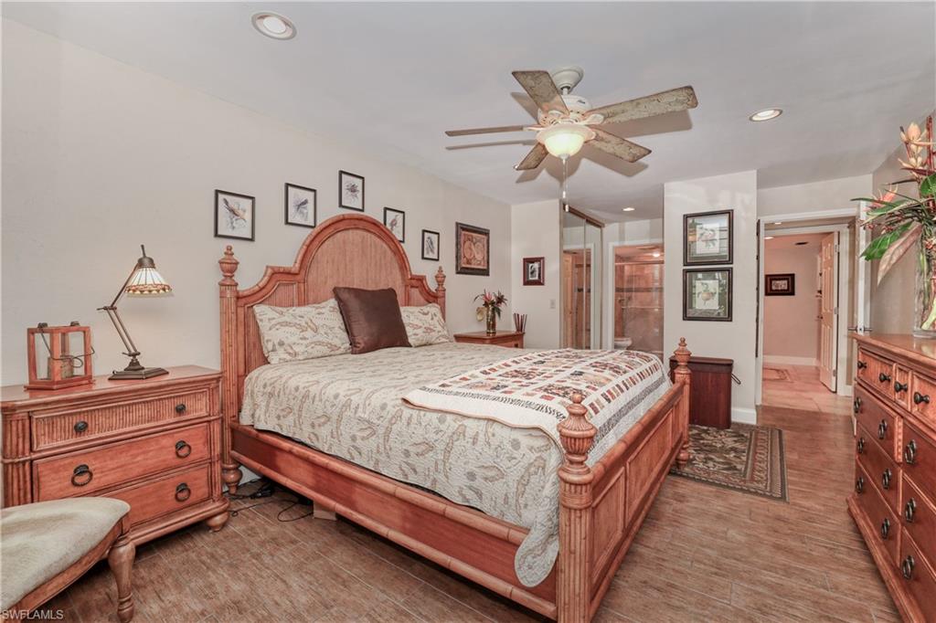 SEVEN LAKES - Residential