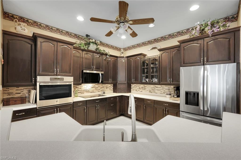 COLLIER WOODS - Residential