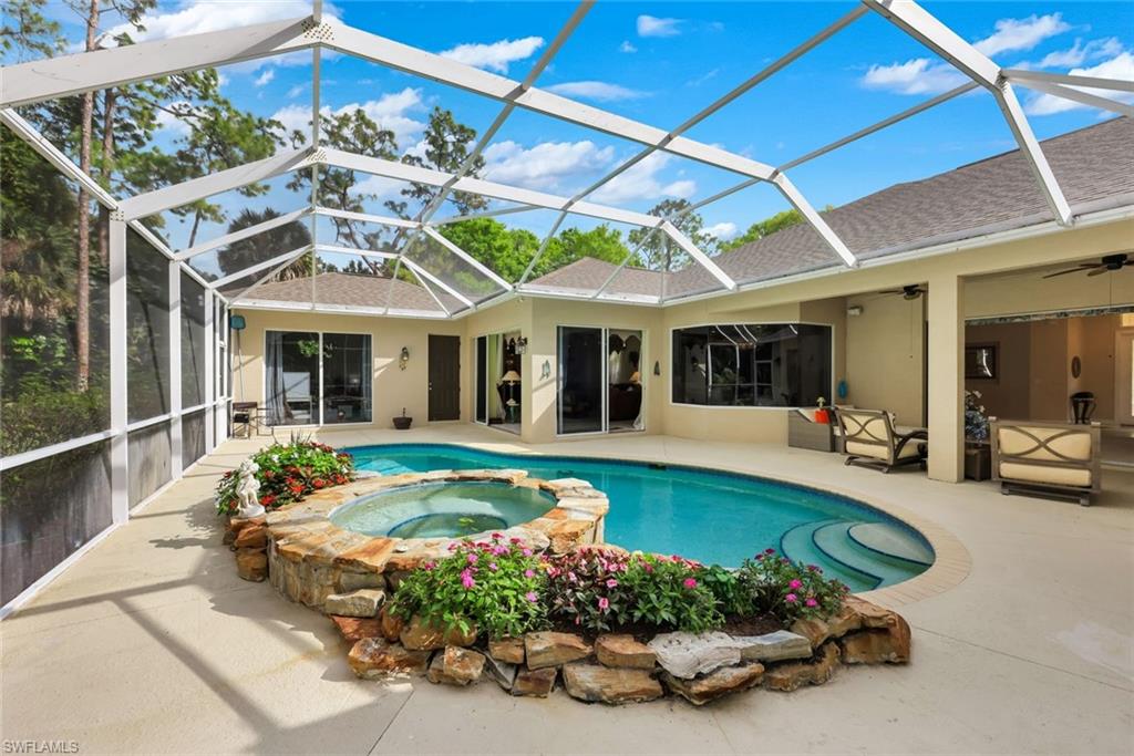 COLLIER WOODS - Residential