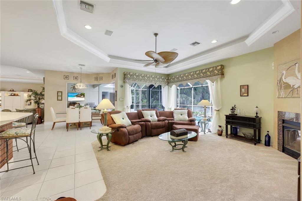 COLLIER WOODS - Residential