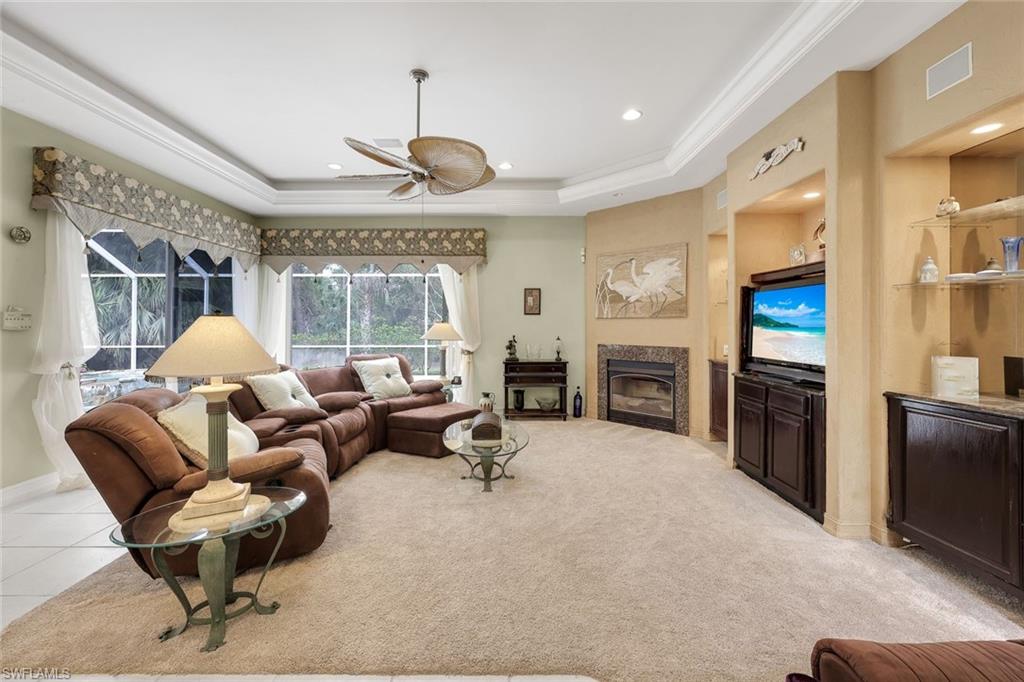 COLLIER WOODS - Residential