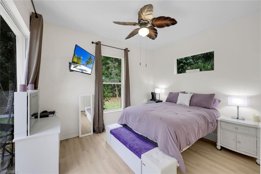 COLLIER WOODS - Residential