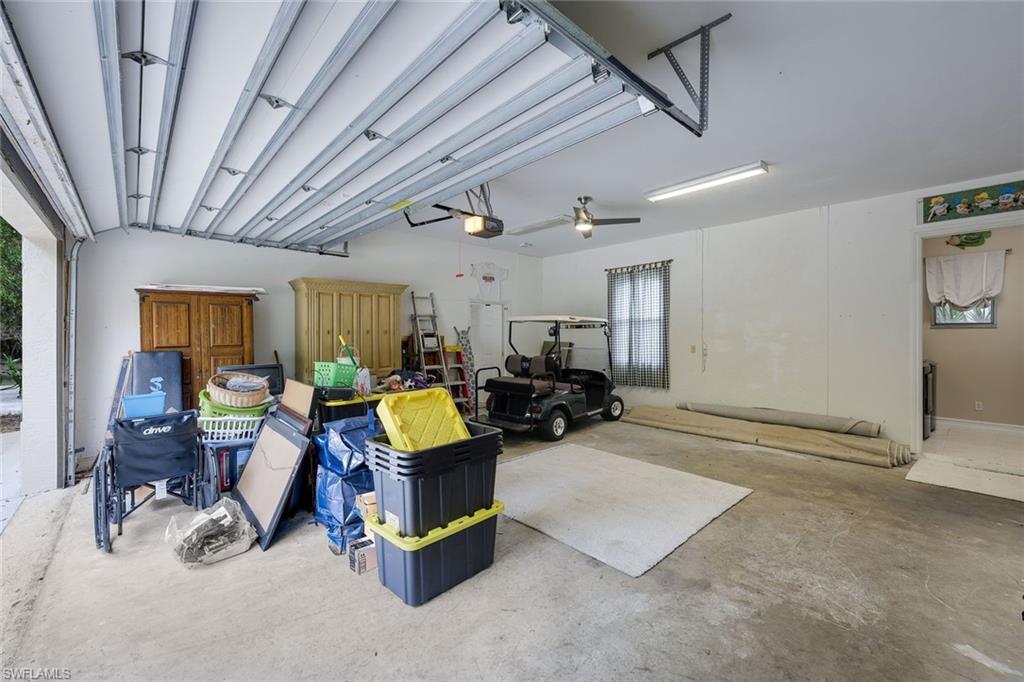 COLLIER WOODS - Residential