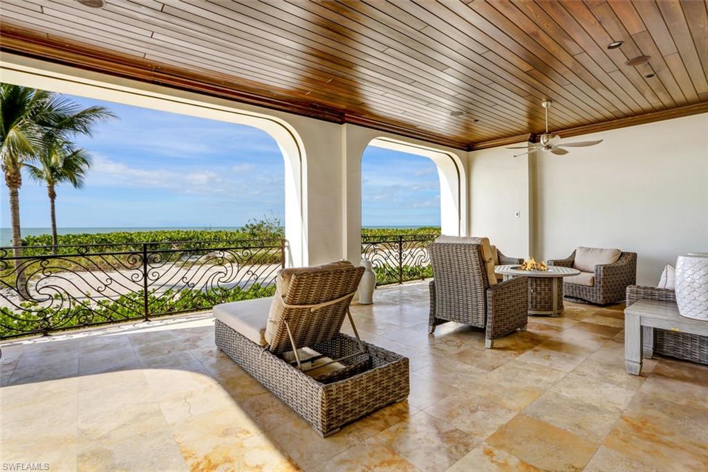 BAREFOOT BEACH - Residential