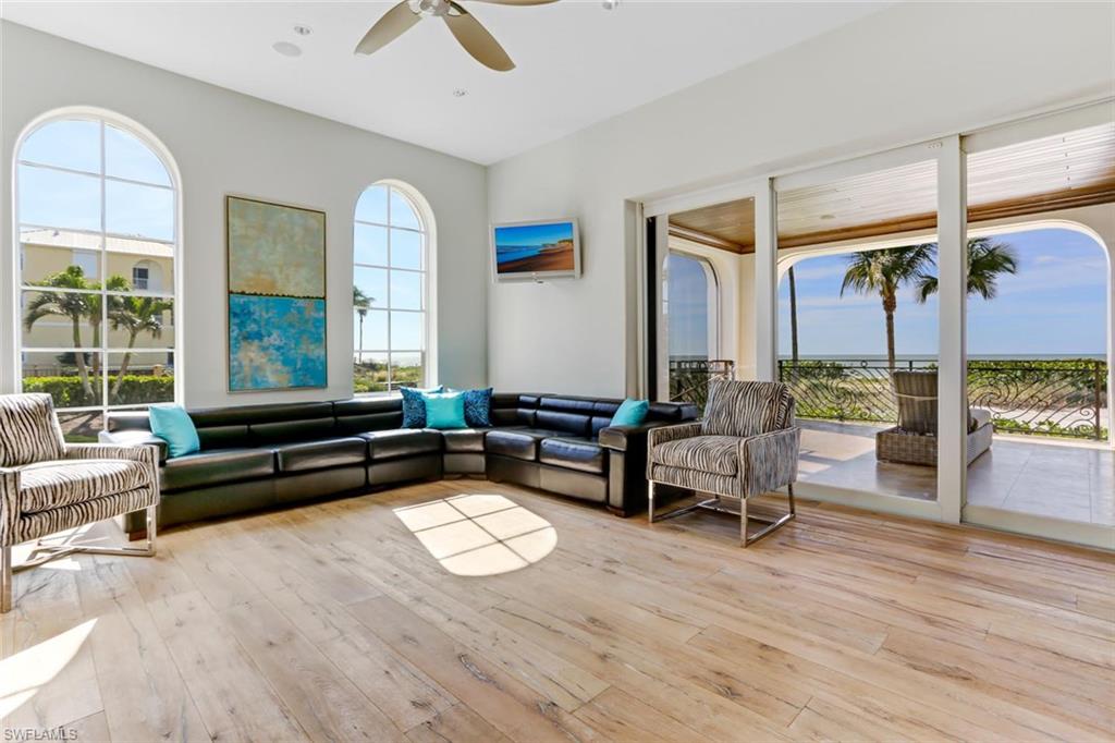 BAREFOOT BEACH - Residential