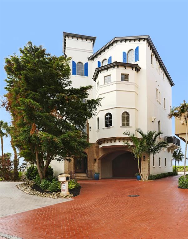 BAREFOOT BEACH - Residential