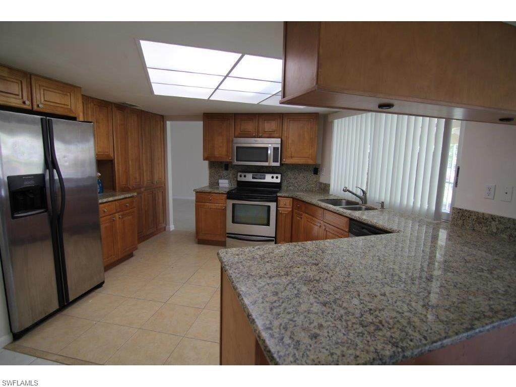 YACHT CLUB - Residential