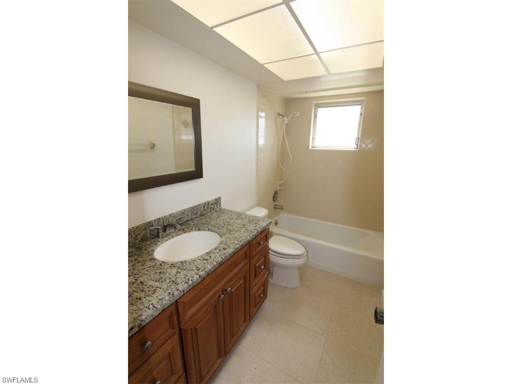 YACHT CLUB - Residential