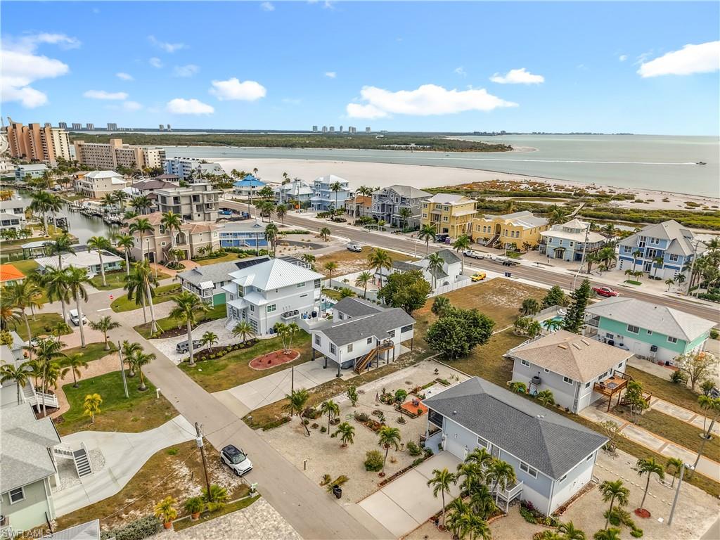 LAGUNA SHORES - Residential