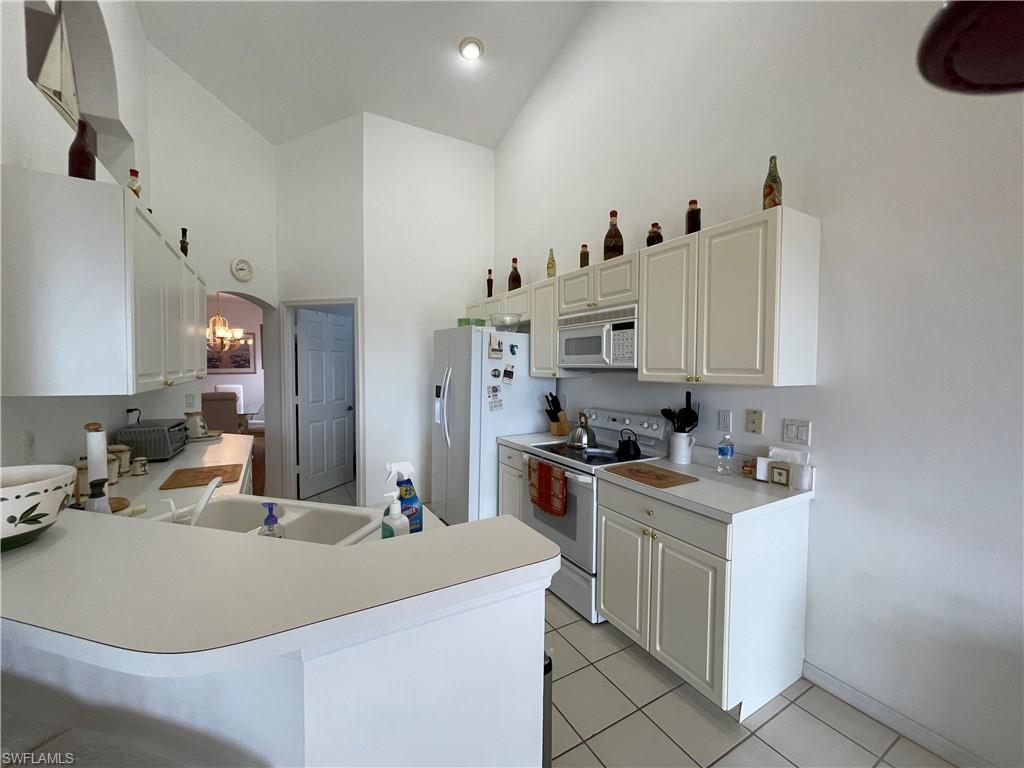 CREEKSIDE CROSSING - Residential Lease