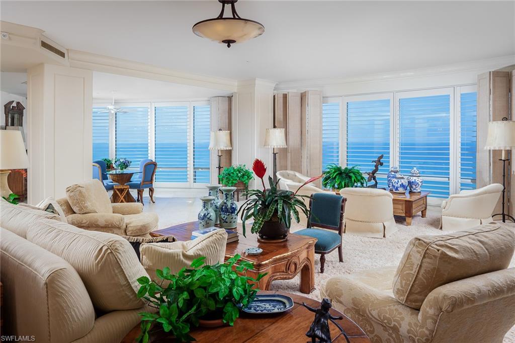 REGENT - Residential