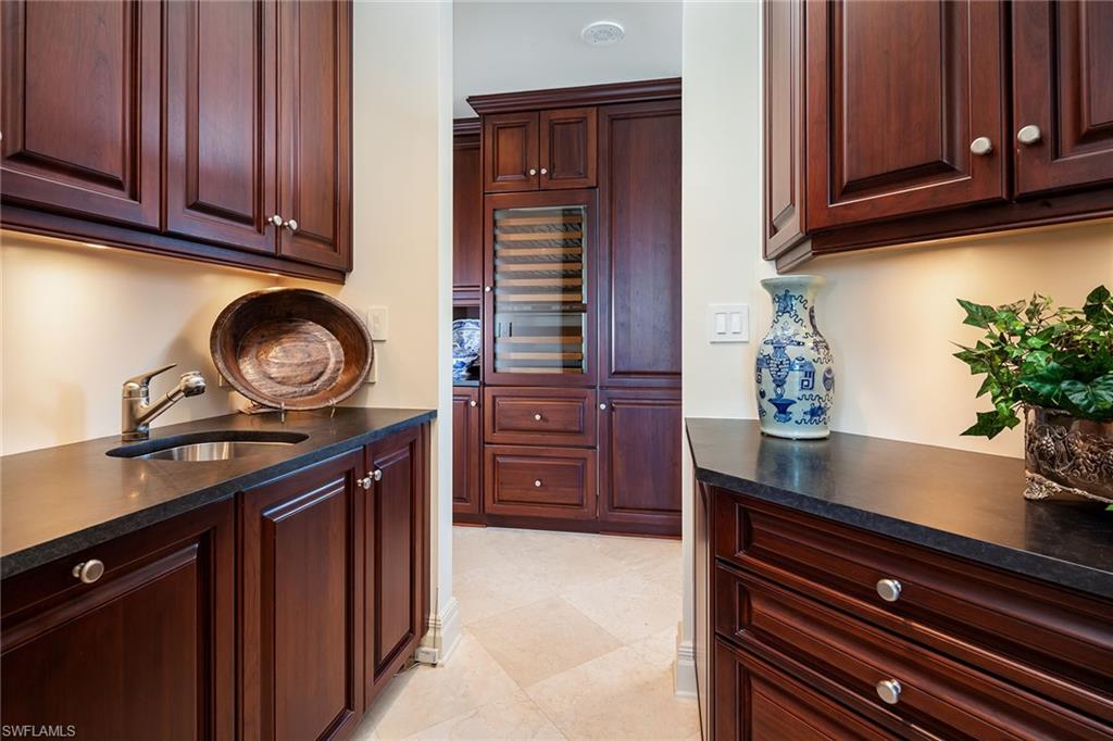 REGENT - Residential