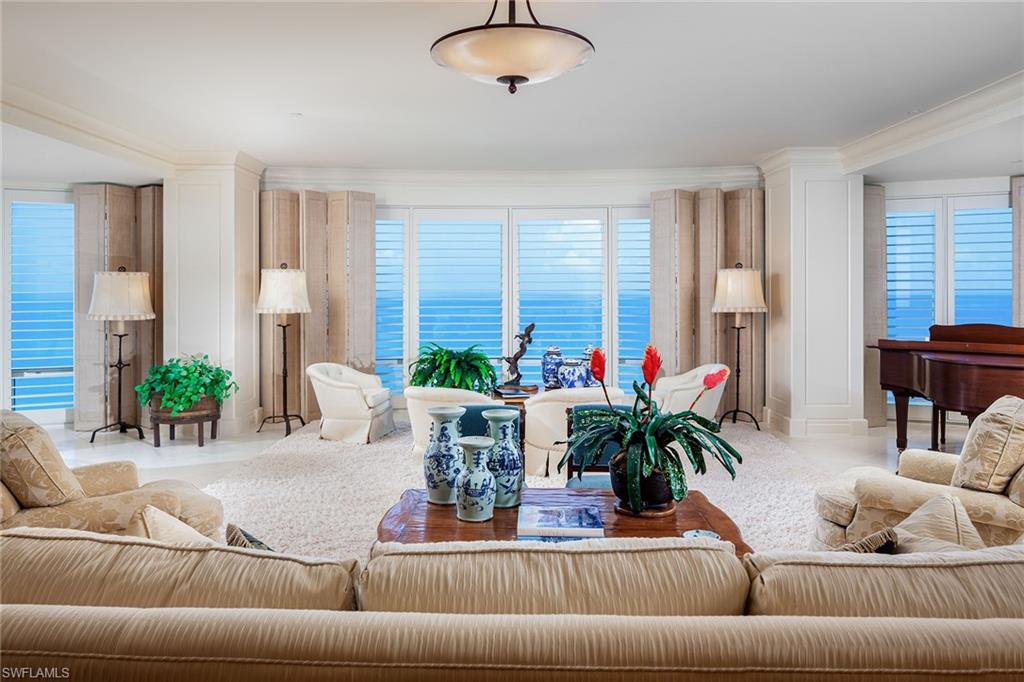 REGENT - Residential