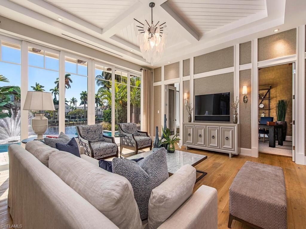 OLDE NAPLES - Residential