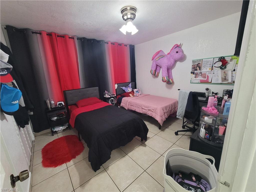 PALM SPRINGS ESTATES - Residential