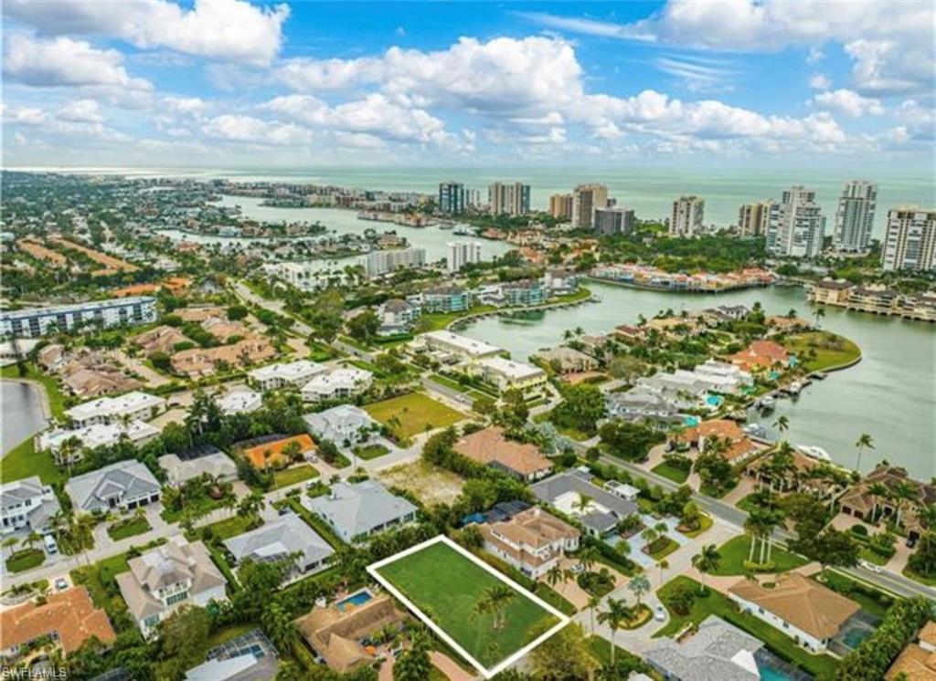 PARK SHORE - Residential