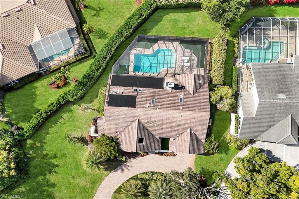 PINECREST AT PELICAN BAY - Residential