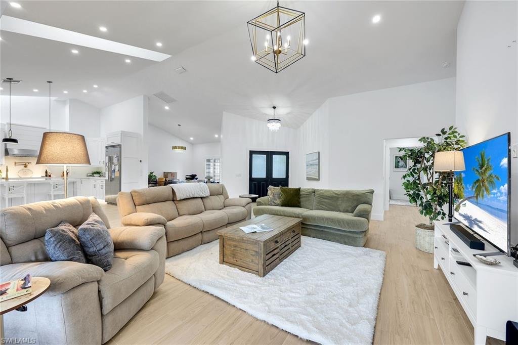 PINECREST AT PELICAN BAY - Residential