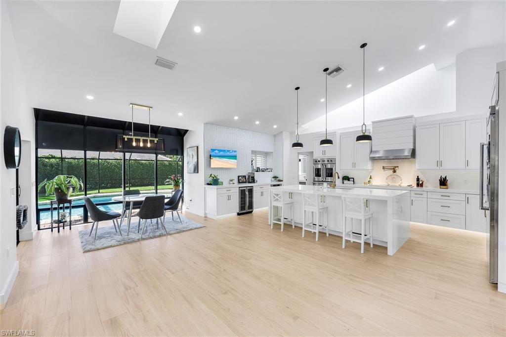 PINECREST AT PELICAN BAY - Residential