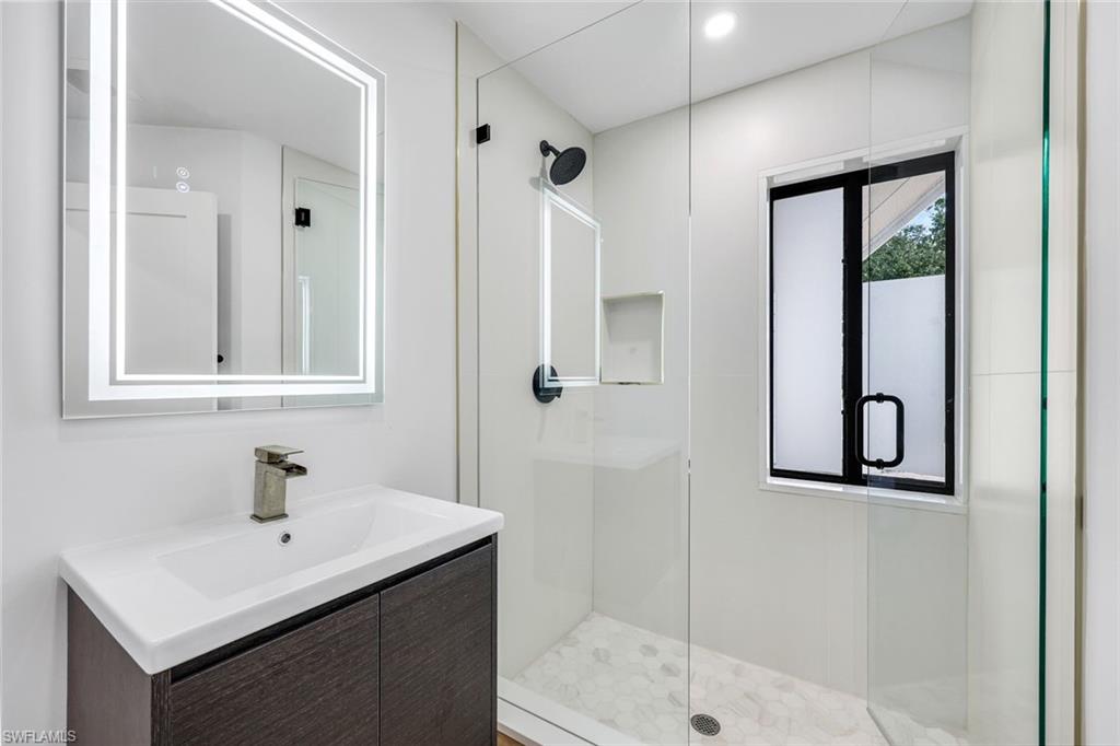 PINECREST AT PELICAN BAY - Residential