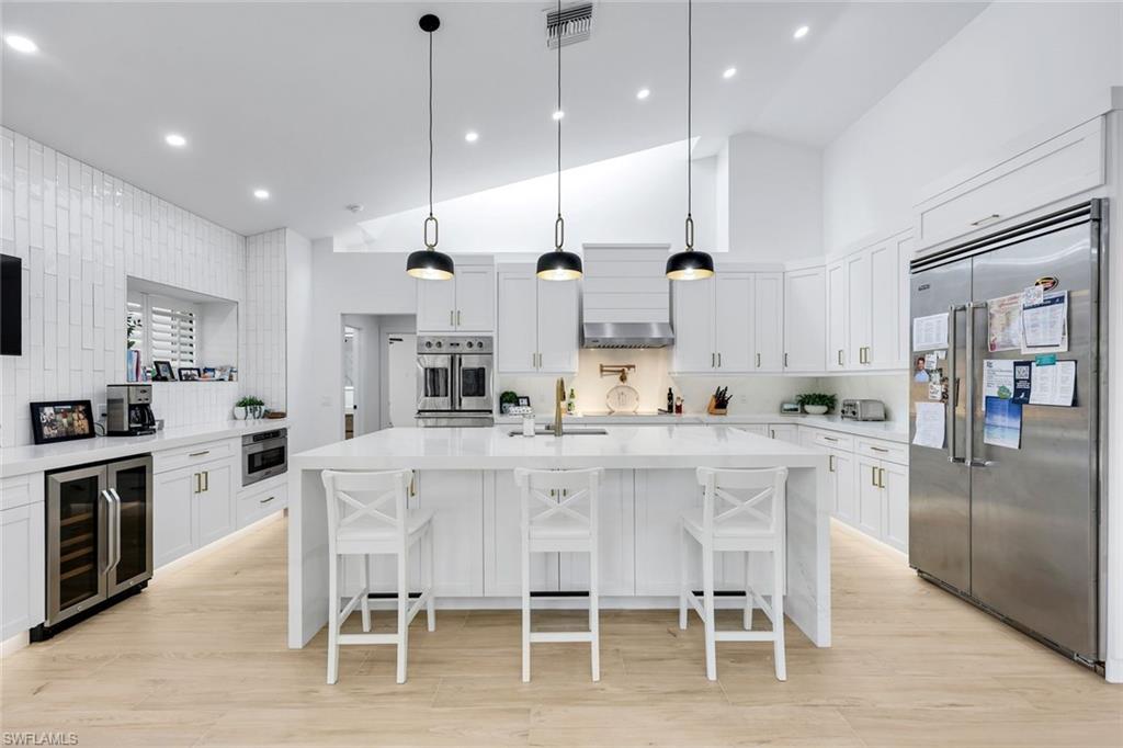 PINECREST AT PELICAN BAY - Residential