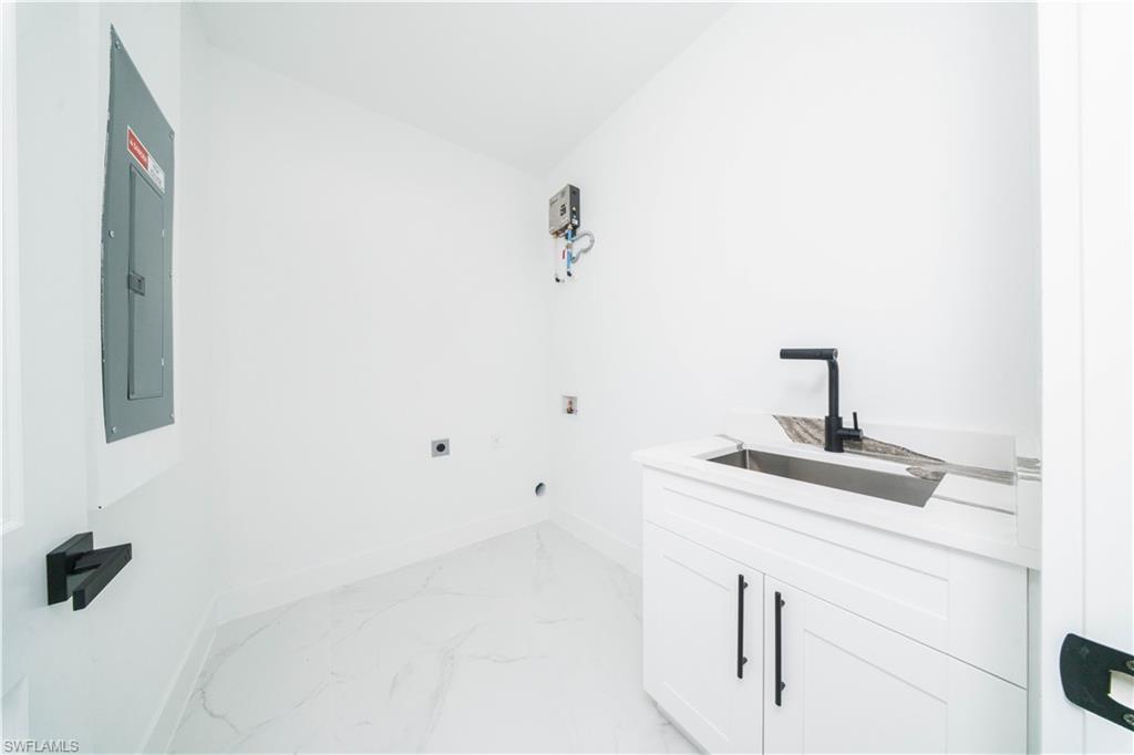 LEHIGH ESTATES - Residential