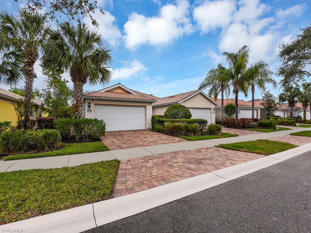 VILLAGE WALK OF BONITA SPRINGS - Residential