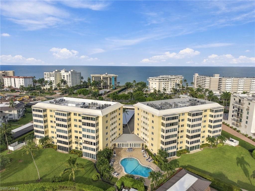 3410 Gulf Shore BLVD N 304
