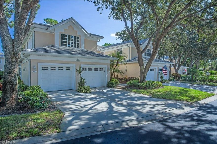 Rarely available 2nd floor end unit coach home in the highly desirable community of Steeplechase of Kings Lake. Split floor plan with 3 bedrooms plus den and 2 bathrooms.  Expansive kitchen with breakfast nook.  Private attached garage and full laundry room in residence.  This coach home functions like a single family home.  This community offers a large community pool with clubhouse, tennis court, pickle ball court and bike/jogging path around the 30 acre lake.  Located only minutes from the beaches and downtown Naples.