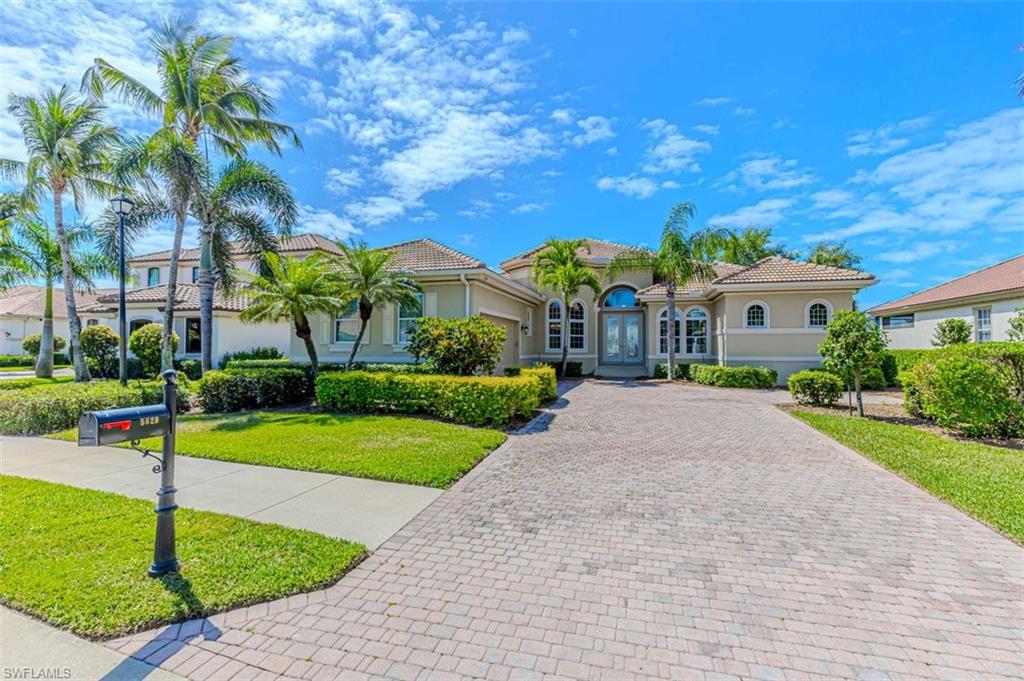 EMERSON SQUARE - Residential