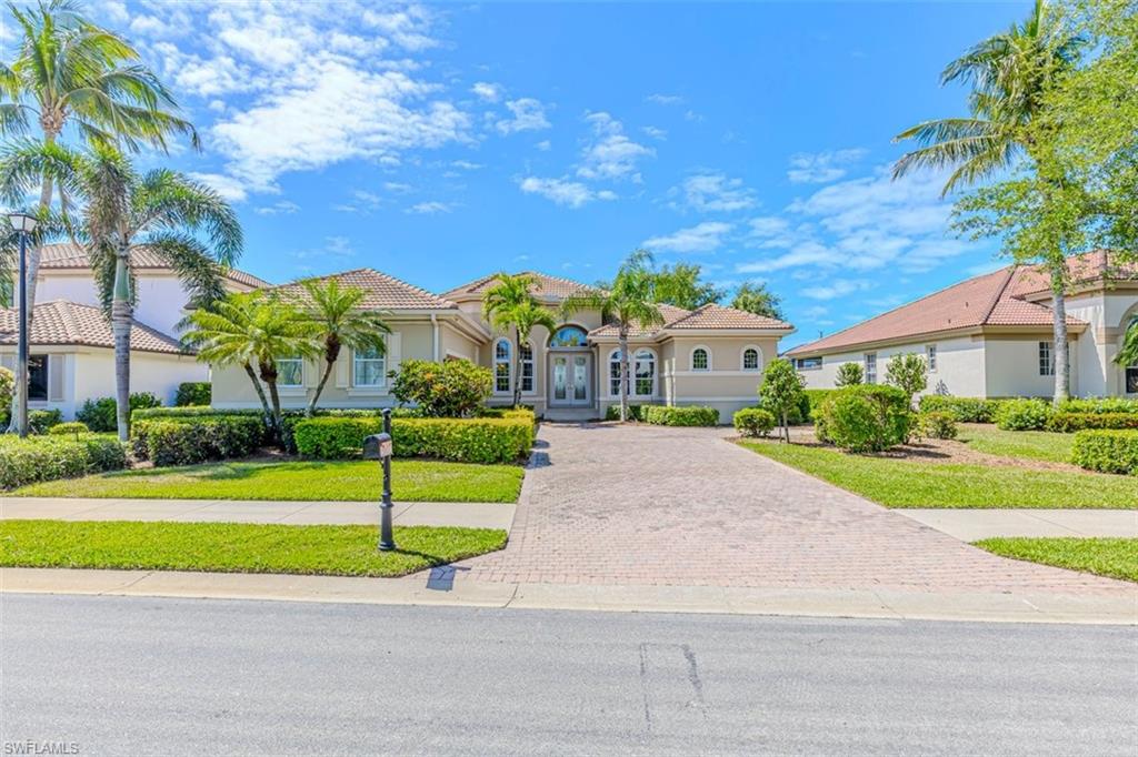 EMERSON SQUARE - Residential